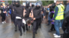 Moskva polisi Puşkin meydanında aksiyaçıları saxlayır, 3 avqust, 2019
