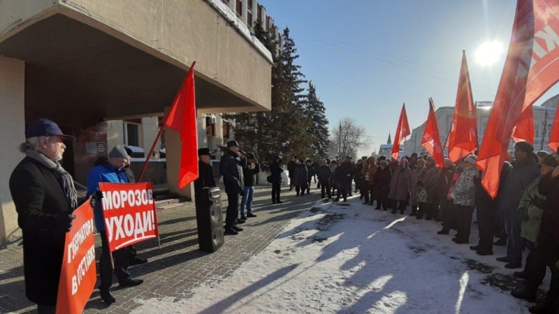 Депутаты Димитровграда вывели жителей на митинг в поддержку нового главы города