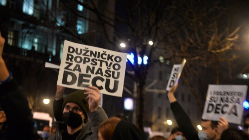 Beograd: Radnici na internetu protestovali zbog poreza