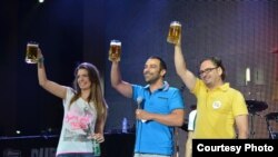Отворање на Пиво фест во Прилеп 2012. Градоначалникот Марјан Ристески. 