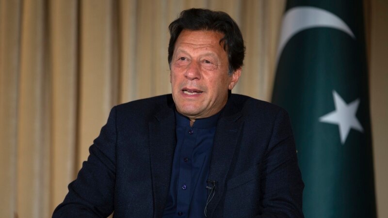 اپوزیشن مې د لېرېکولو کوښښ کوي: عمران خان