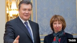 Катрін Аштон і Віктор Янукович на зустрічі 10 грудня 2013 року