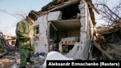 Гибридные силы России обвиняют Украину в обстреле санитаров, а в штабе ООС сообщают о подрыве боевиков группировки «ДНР» на своих же минах