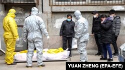 کارگران چینی که به سبب ویروس کرونا در ووهان چین در گذشتند