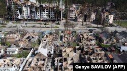 Разрушенный жилой массив в городе Ирпене в Киевской области во время масштабного вторжения России в Украину, 24 апреля 2022 года