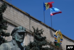 Statuia lui Lenin la Comrat