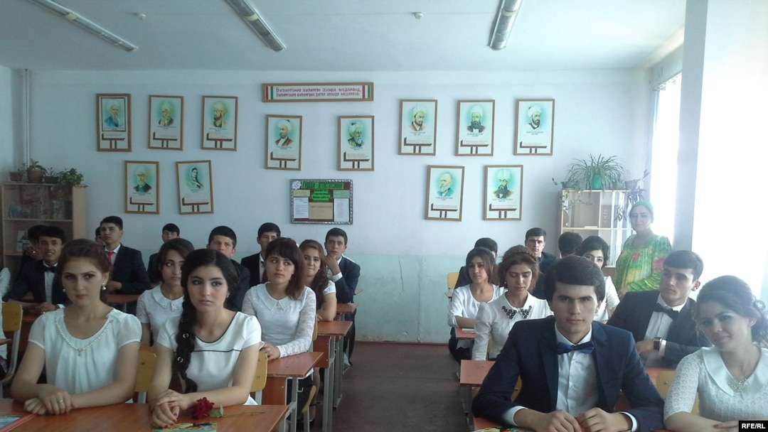 Ол өзін ұрады Жалаңаш Гамзат Лугуев