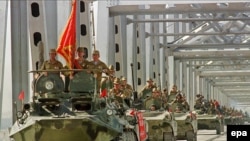 جریان خروج نیروهای قشون سرخ اتحاد جماهیر شوروی سابق از افغانستان. 21 می 1988