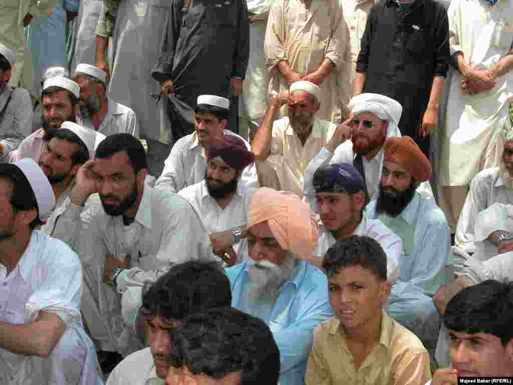 Minorities participate as equal community members seeking justice from jirgas. Here the Sikhs of Bara demand security from the Afridi clans who have protected them for centuries.