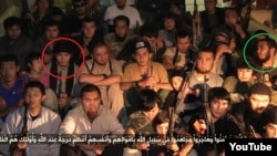«Джихадисты из Казахстана в Сирии». Кадр с сайта YouТube. Время, место и авторство съемки неизвестно.