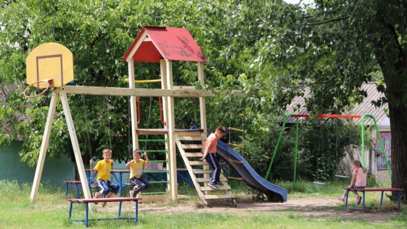Primarul Chișinăului a dispus închiderea terenurilor de sport și locurilor de joacă pentru copii