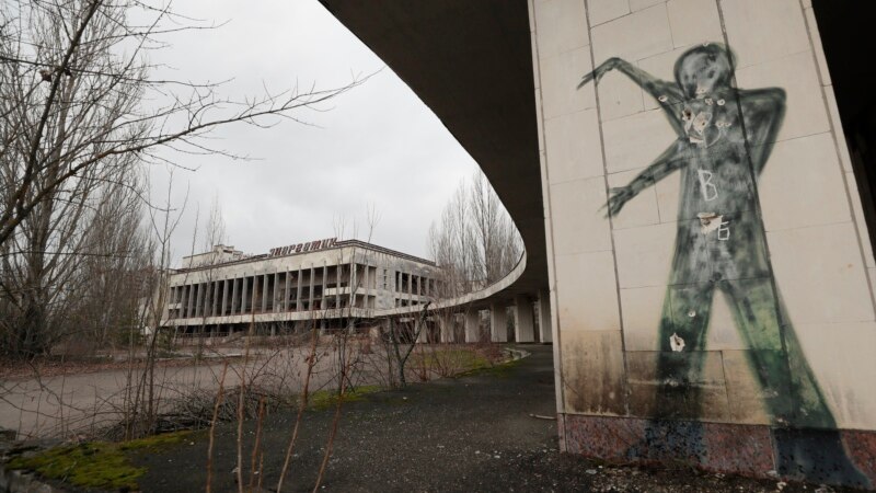 Оташи атрофи нерӯгоҳи Чернобилро хомӯш кардаанд
