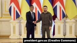 Президент України Володимир Зеленський (праворуч) і прем’єр-міністр Великої Британії Ріші Сунак. Київ, 19 листопада 2022 року