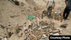Iraq – Controlled demolition of ammunition and landmines in Dhi Qar, Apr2011