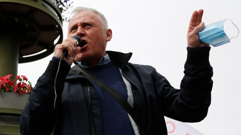 Drama At The Border: How Belarusian Dissident Statkevich Refused Exile