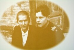 З маці ў Віцебску пасьля дэмабілізацыі, 1947 год
