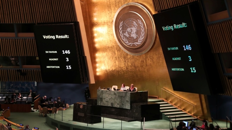 BM Baş Assambleyası Qırım, Qara ve Azaq deñizleriniñ Rusiye tarafından askeriyleştirilüv rezolütsiyasını qabul etti