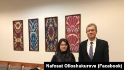 Нафосат Оллошукурова Ўзбекистонни тарк этиши арафасида АҚШнинг Ўзбекистондаги фавқулодда ва мухтор элчиси Дэниэл Розенблюм билан учрашган эди.