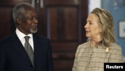 Sekretarja amerikane e shtetit, Hillari Klinton, të premten u takua me të dërguarin e OKB-së për Sirinë, Kofi Anan. 