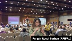 إمرأة صماء في المؤتمر العربي الاول لتمكين المرأة الصماء 