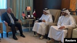 Државниот секретар на САД Рекс Тилерсон се сретна со министерот за надворешни работи на Катар шеикот Мухамед Абдулрахман ал-Тани. 11.07. 2017