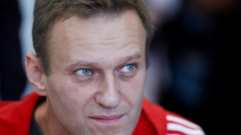 Lirohet nga burgu lideri opozitar rus, Aleksei Navalny
