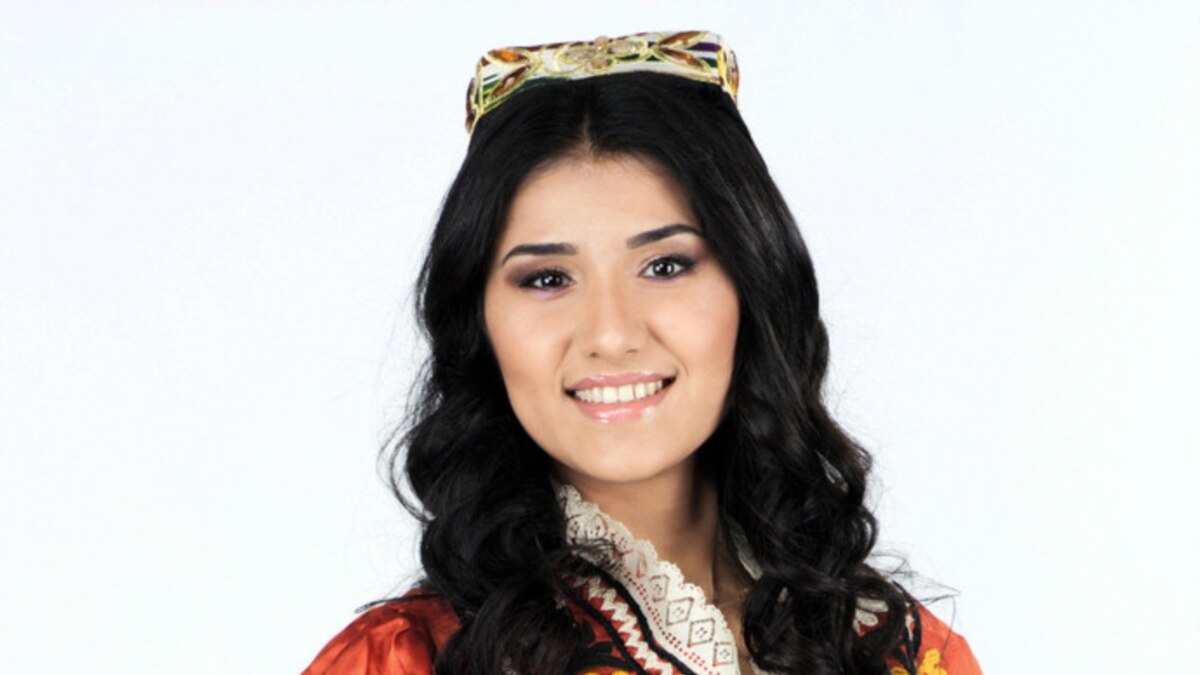 Таджикские модели. Красивые таджички. Красивые девушки таджички. Красивые таджички туркменки. Типичная таджичка.