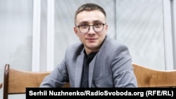 Сергій Стерненко раніше зазначив, що, за повідомленнями в медіа, повістку надсилали йому на одеську адресу, хоча він вказав у «Резерв+» місце проживання в Києві