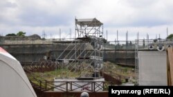 Конструкции, как утверждается, совершенно не вредят археологическому памятнику