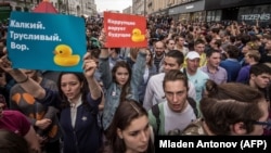 High-school students have been among the protesters at rallies in recent months organized by opposition politician Aleksei Navalny, such as this rally in central Moscow in June.