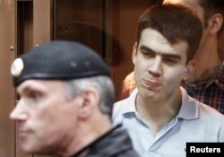 Денис Луцкевич в суде, июнь 2013 года