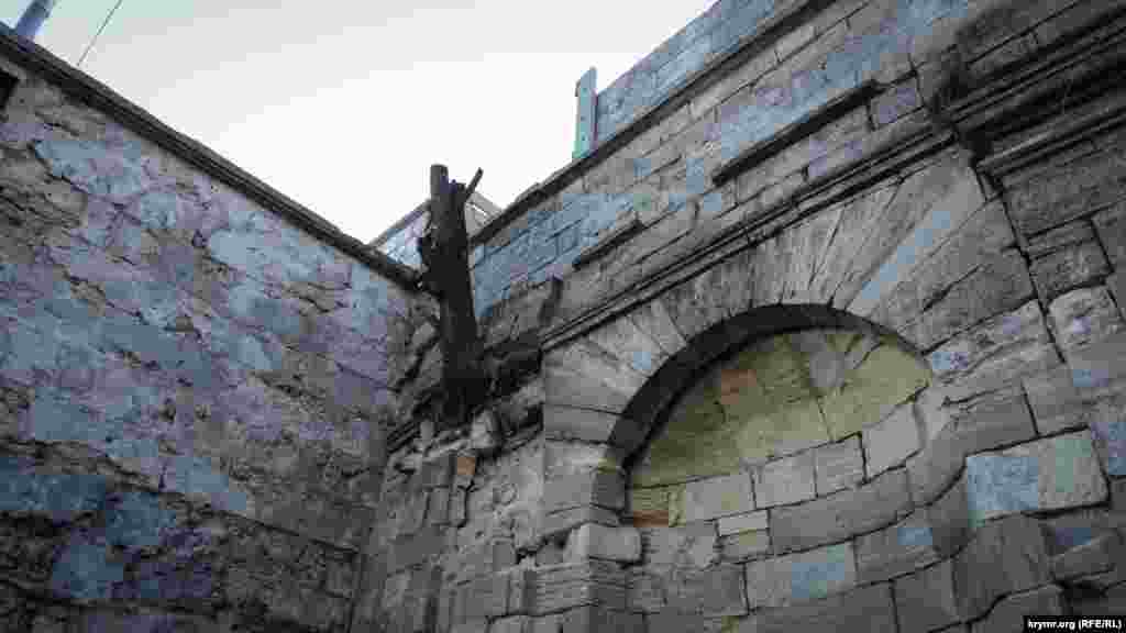 Керчан беспокоит судьба Митридатской лестницы, которая более ста лет была символом города