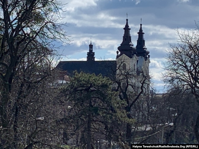 У Львові понад 100 церков