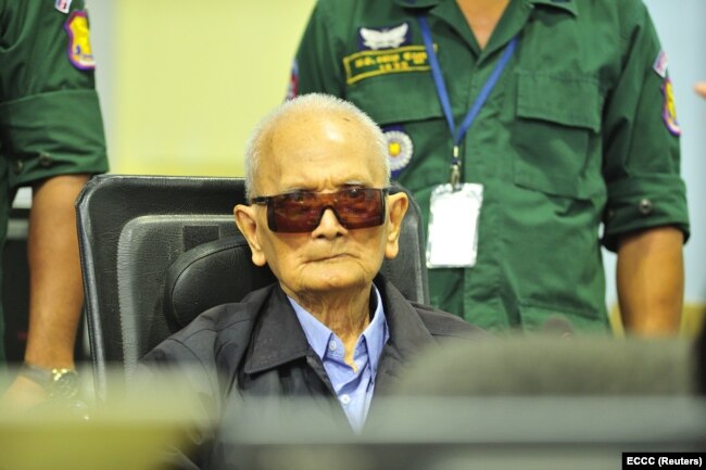 Нуон Чеа в момент оглашения приговора. 16 ноября 2018 года