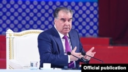 Эмомали Раҳмон.