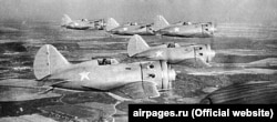 Найбільш розповсюдженим в радянській армії за часів дідусевого навчання був винищувач І-16, який льотчики звали «ішак»