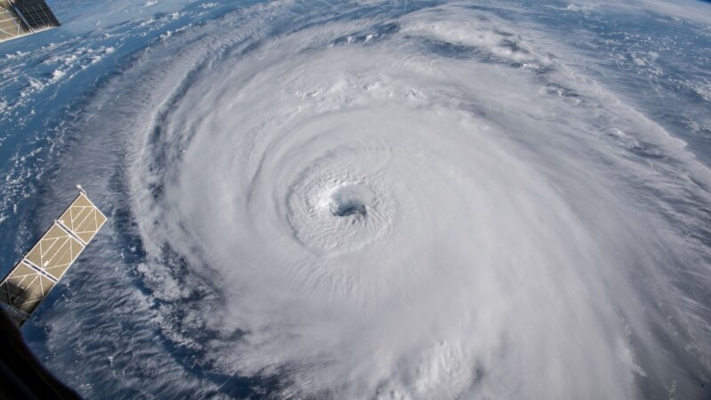 Stuhia Florence arrin në Karolinë të SHBA-së