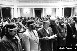 A number of parliamentary deputies sided with the students, often wearing the same type of bandannas worn by the protesters as a sign of support.