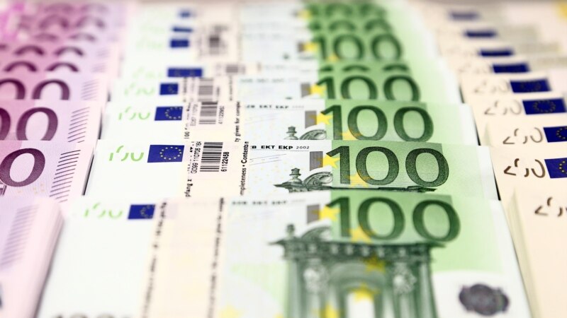 Evro na najnižem nivou u poslednja dva meseca