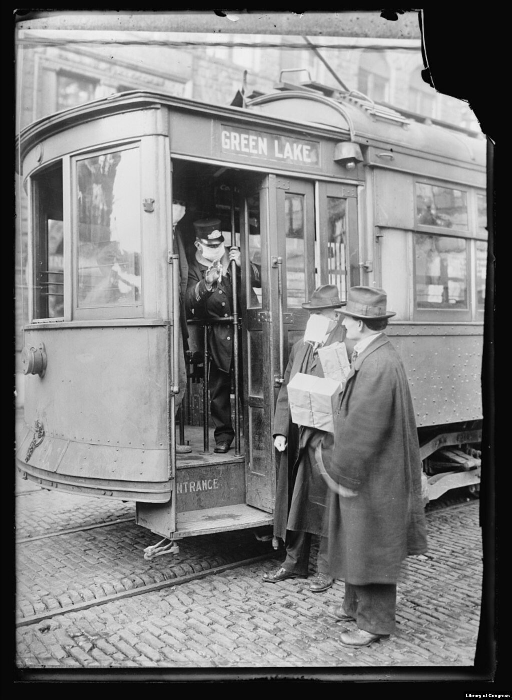 Facemasks are used as a precaution against the flu in Washington state in 1918-1919. By 1920, the spread of the virus had effectively ended. &nbsp;