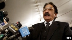 According to reports, Iftikhar Chaudhry has now resumed his work