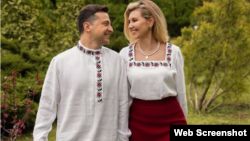 Volodimir Zelenski și soția sa în vîșîvanka, cămașa tradițională ucraineană