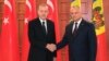 თურქეთისა და მოლდავეთის პრეზიდენტები, რეჯეპ ტაიპ ერდოანი (მარცხნივ) და იგორ დოდონი.
