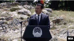 Uprkos izvinjenju, krtike ne prestaju: Zoran Zaev