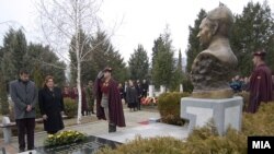 Одбележување на осумгодишнината од смртта на претседателот Борис Трајковски во Скопје.