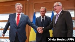 Украина президенти ЕИ раҳбарлари билан.