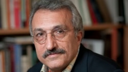 عباس میلانی: خامنه‌ای سابقۀ تشیع در ایران را از بین برد 