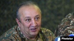 Armenia - Lieutenant-General Movses Hakobian, deputy chief of Armenian army staff, at a news conference in Yerevan, 4Sep2015.