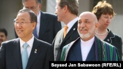 Generalni tajnik UN Ban Ki-moon i predsjednik Afganistan Hamid Karzai 20. srpnja 2010