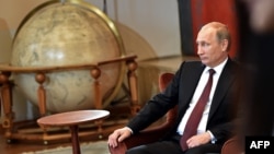 Володимир Путін під час візиту до Сербії, 16 жовтня 2014 року